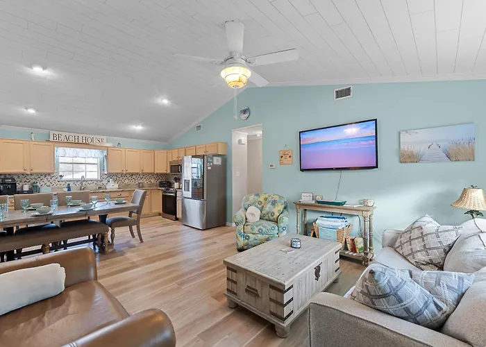 Our Serenity Now With Private Pickleball & Pool *