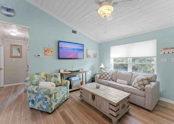 Our Serenity Now With Private Pickleball & Pool Holiday home Gulf Shores