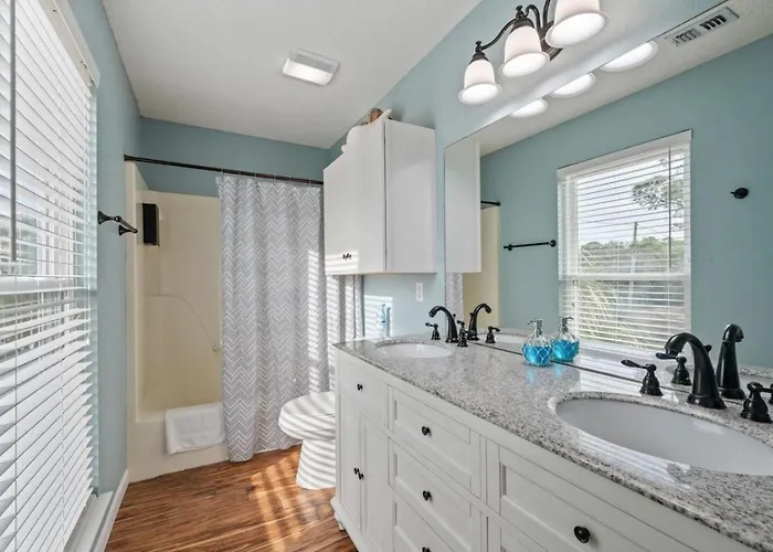 Our Serenity Now With Private Pickleball & Pool Holiday home Gulf Shores