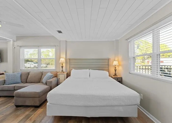 Our Serenity Now With Private Pickleball & Pool