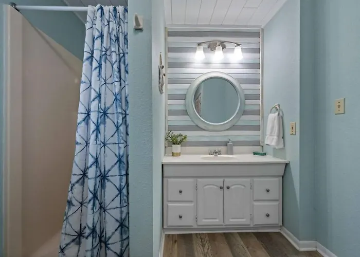 Holiday home Our Serenity Now With Private Pickleball & Pool Gulf Shores