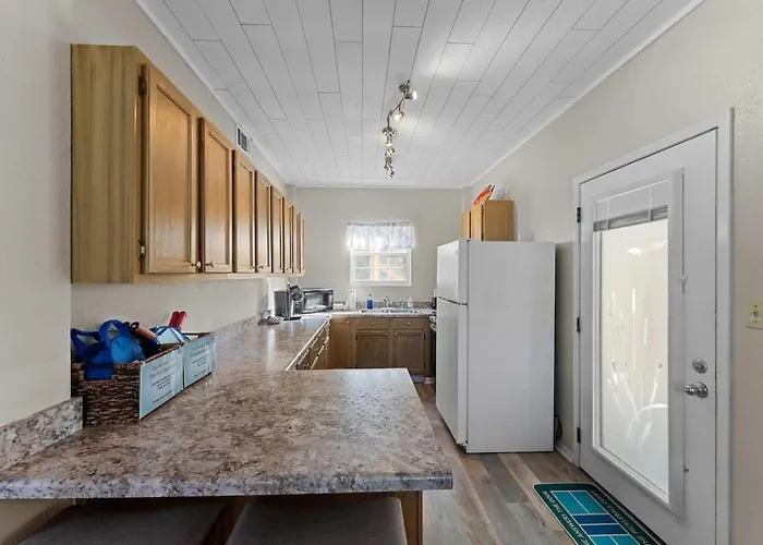 Our Serenity Now With Private Pickleball & Pool Gulf Shores