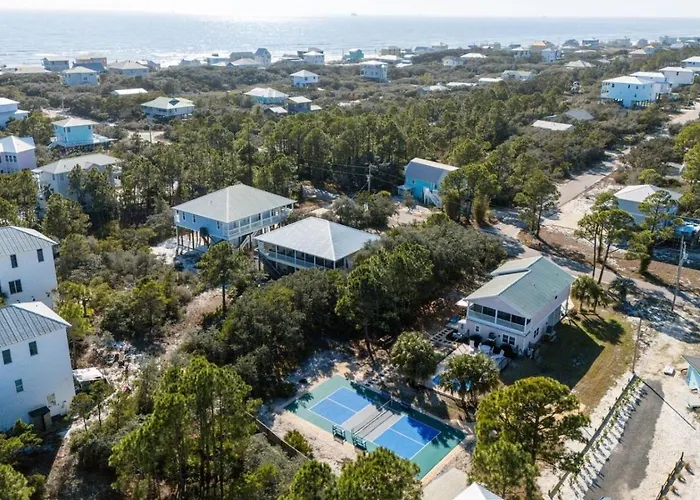 Our Serenity Now With Private Pickleball & Pool *